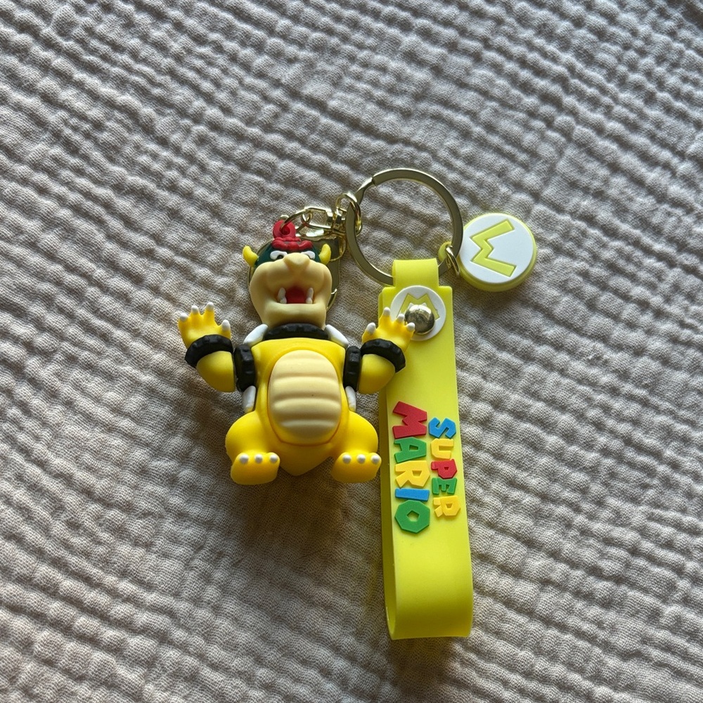 Nintendo Super Mario Bowser Keychain - Yellow and Red
